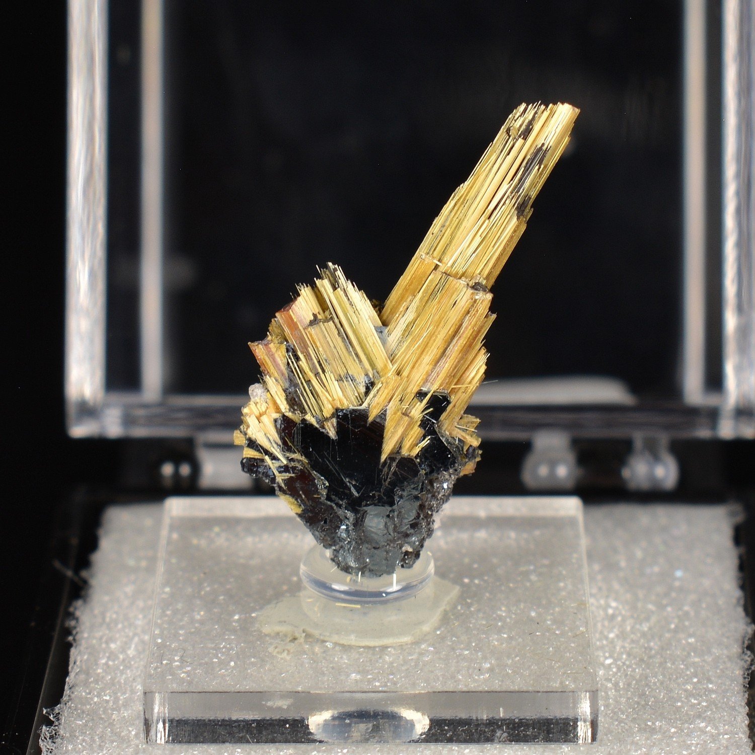 Rutile and Hematite - Novo Horizonte, Bahia, Brazil