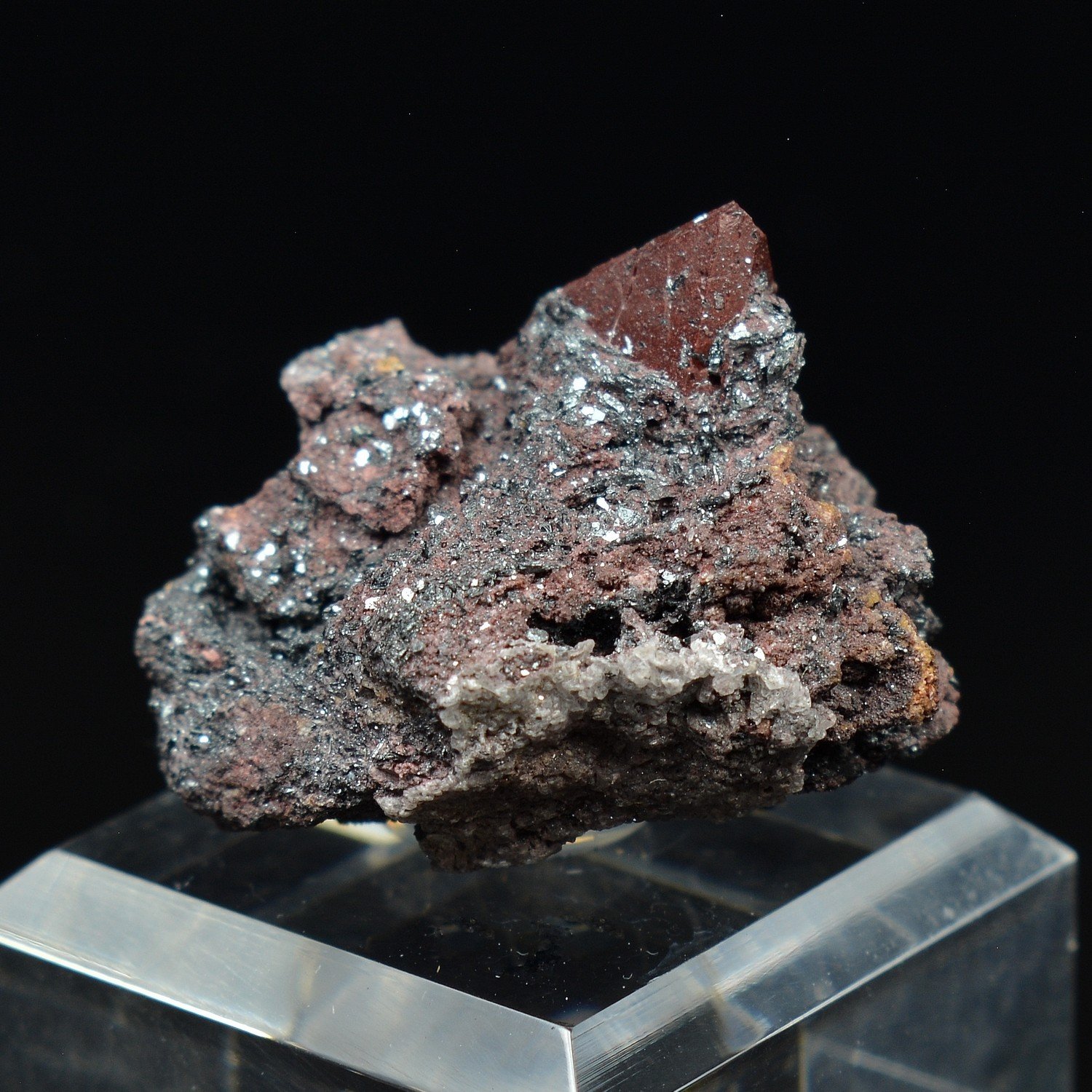 Zunyite - Qalat-e-Balat, Hormozgan, Persia/Iran