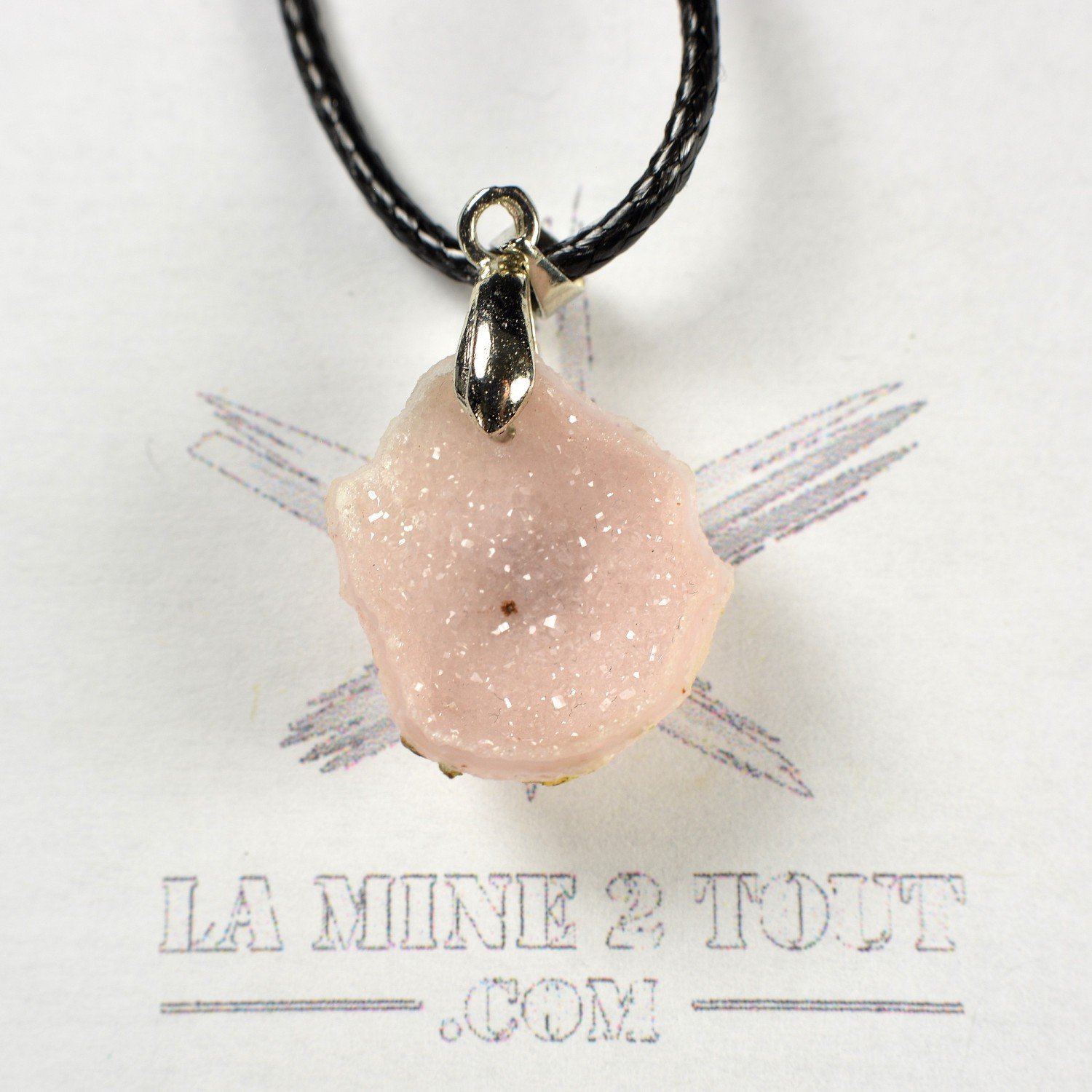 Pendentif en mini géode du Mexique Pendentif en mini géode du Mexique
