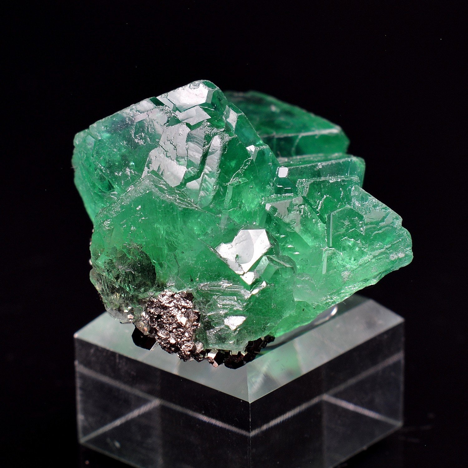 Fluorite – Milpo Mine, Atococha District, La Libertad, Peru