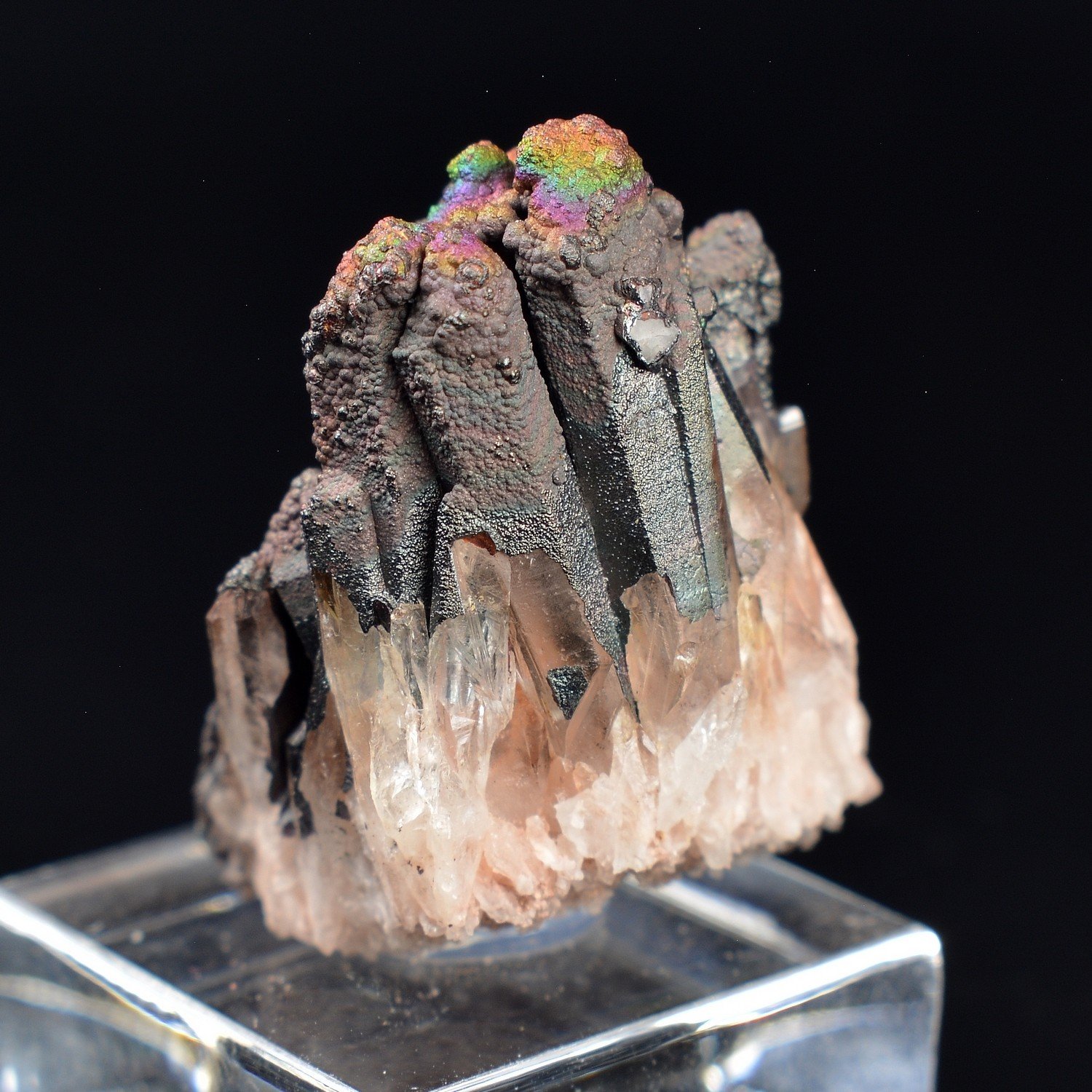 Iridescent goethite (turgite) on quartz – Itremo Massif, Madagascar
