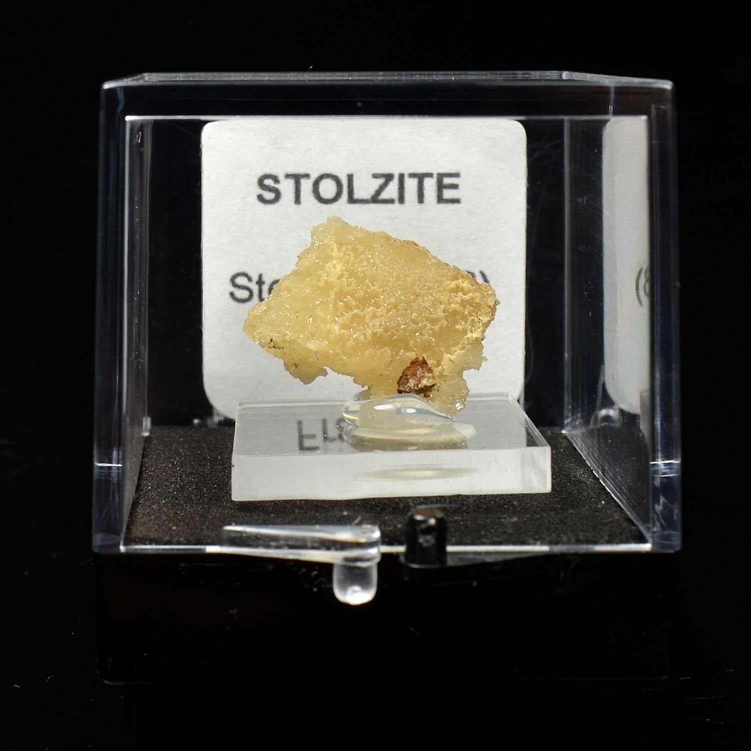 Stolzite – Sainte-Lucie Mine, Lozère, France