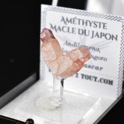 Japanese Twin Quartz - Andilamena, Madagascar