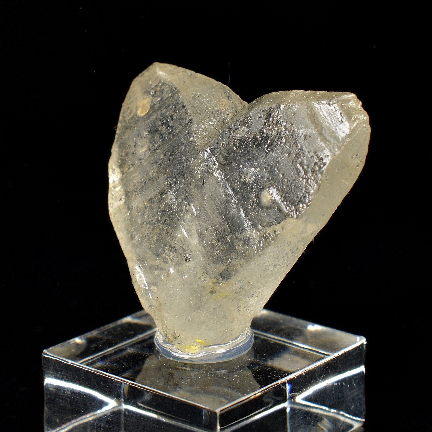 Japan low twin quartz - Andilamena, Madagascar