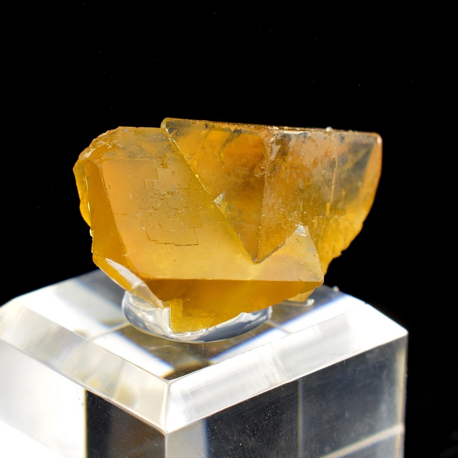 Fluorite - Filon jaune, Valzergues, Aveyron, France