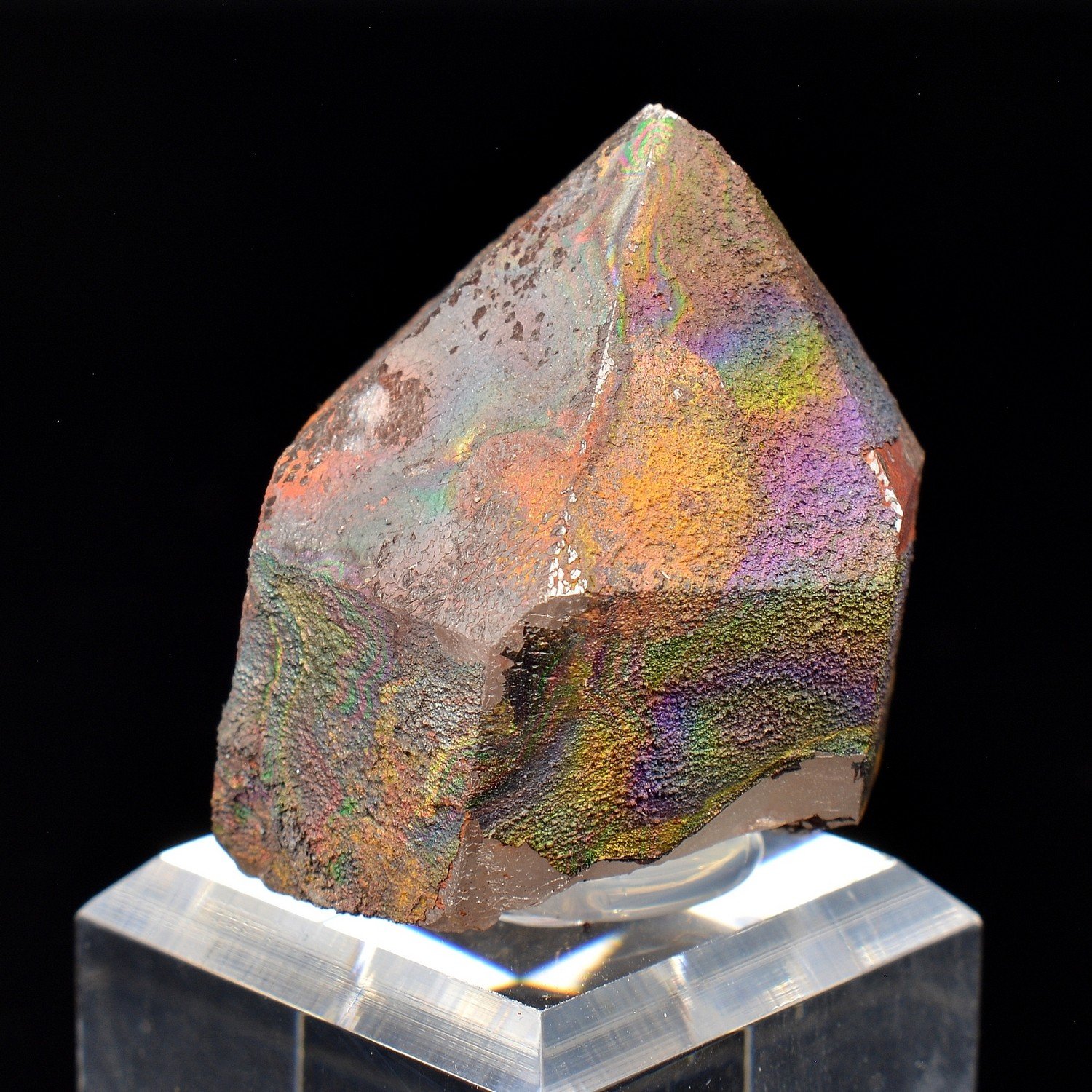 Goethite irisée (Turgite) sur quartz - Massif d'Itremo, Madagascar