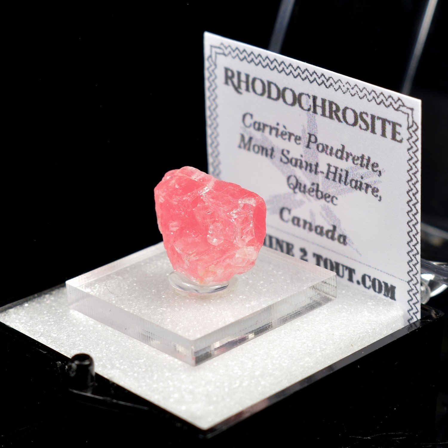 Rhodochrosite - Carrière de Poudrette, Mont Saint-Hilaire, Québec, Canada