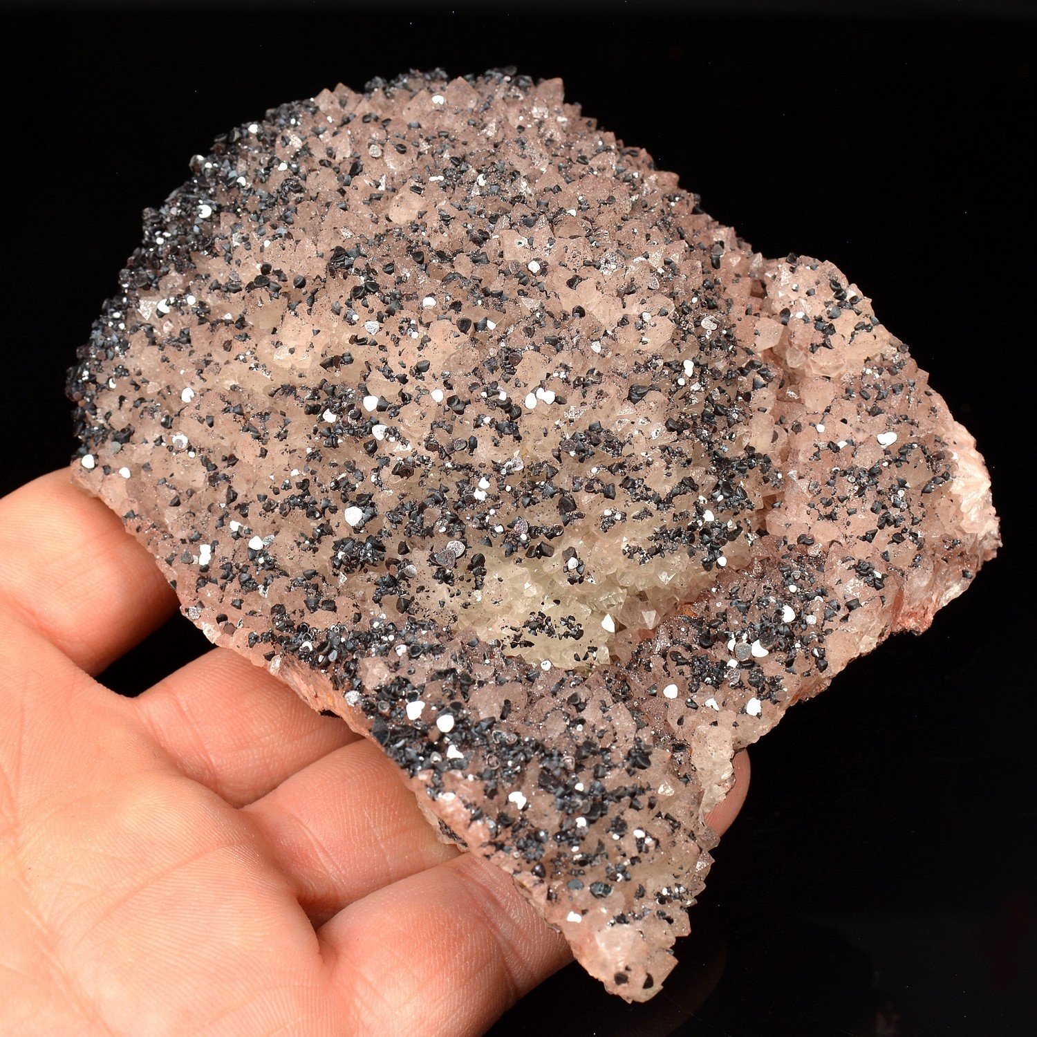Hematite on quartz - Bernardstein Vein, Tête du Violu, Sainte-Marie-aux-Mines, Haut-Rhin, France Hematite on quartz - Bernardstein Vein, Tête du Violu, Sainte-Marie-aux-Mines, Haut-Rhin, France