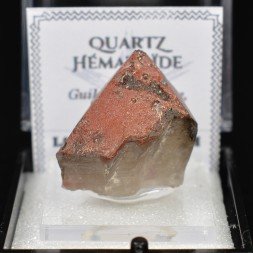 Quartz hématoïde - Guilers, Finistère, France