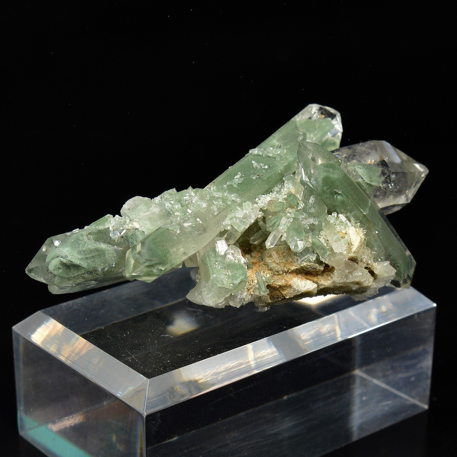 Quartz - Plateau des Cavales, Massif des Grandes Rousses, Isère, France Quartz - Plateau des Cavales, Massif des Grandes Rousses, Isère, France