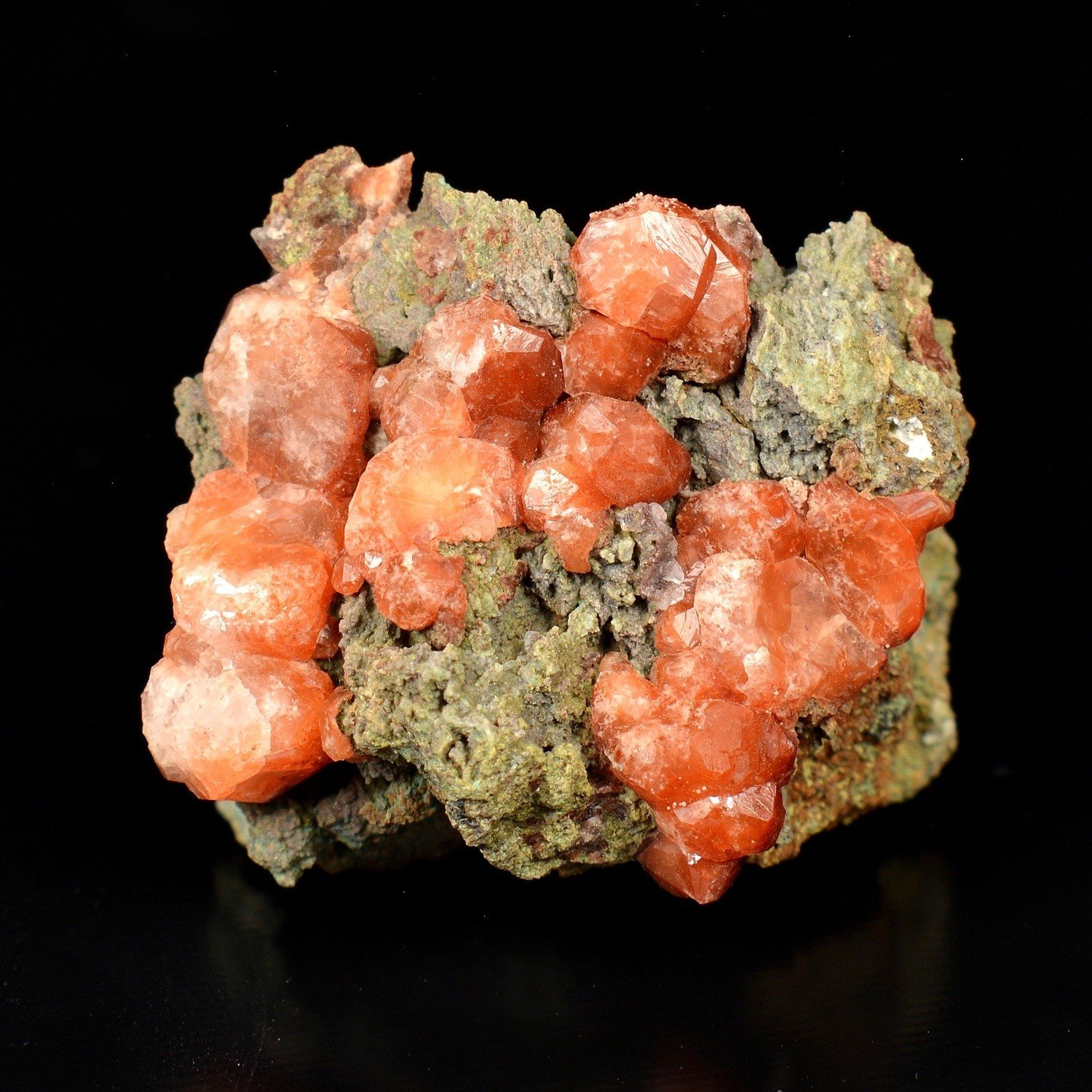 Analcime - Mont Kahovan, district d'Amirabad, Perse Analcime - Mont Kahovan, district d'Amirabad, Perse