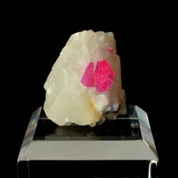 Rubis sur calcite – Mogok, Myanmar