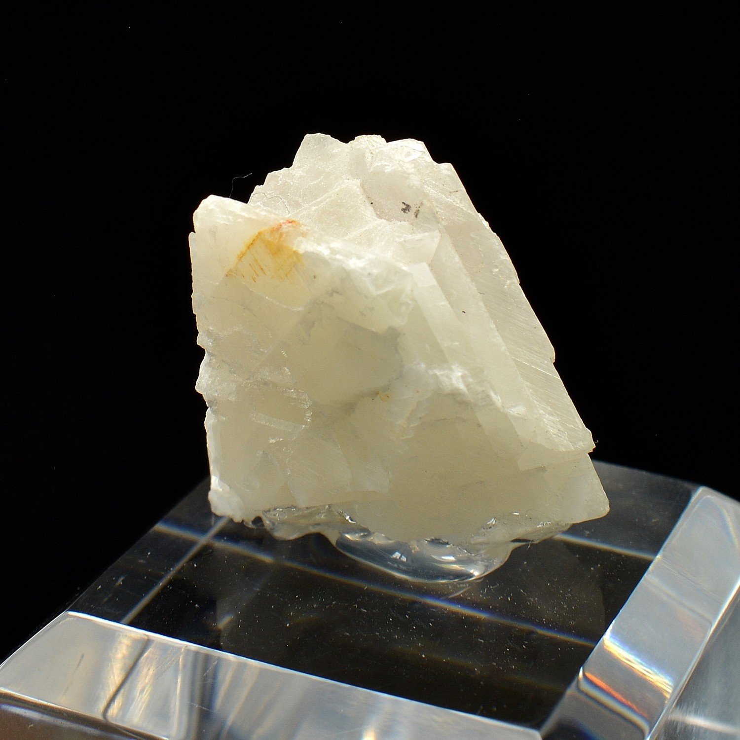 Rubis sur calcite – Mogok, Myanmar