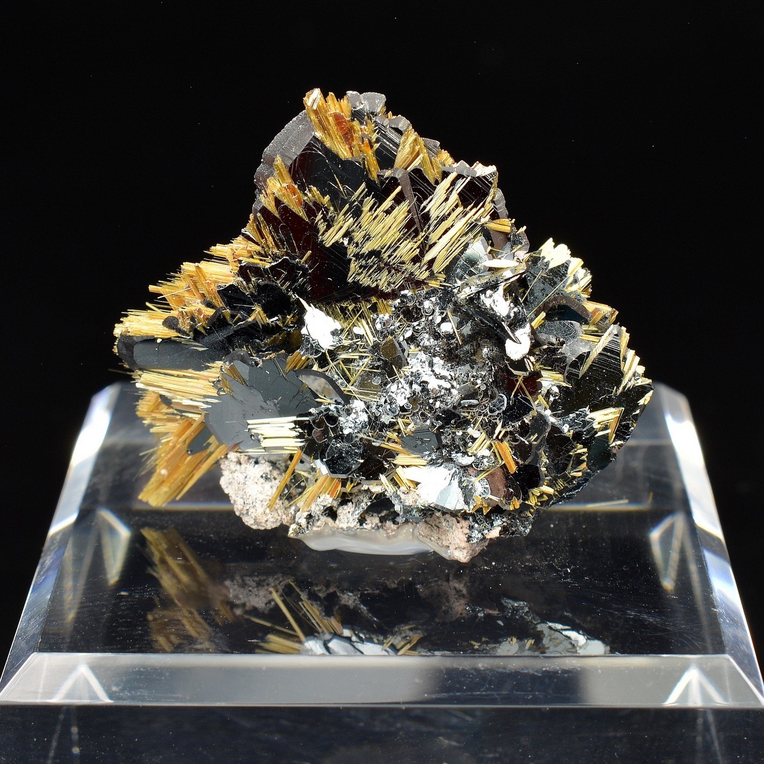 Rutile and Hematite - Novo Horizonte, Bahia, Brazil Rutile and Hematite - Novo Horizonte, Bahia, Brazil
