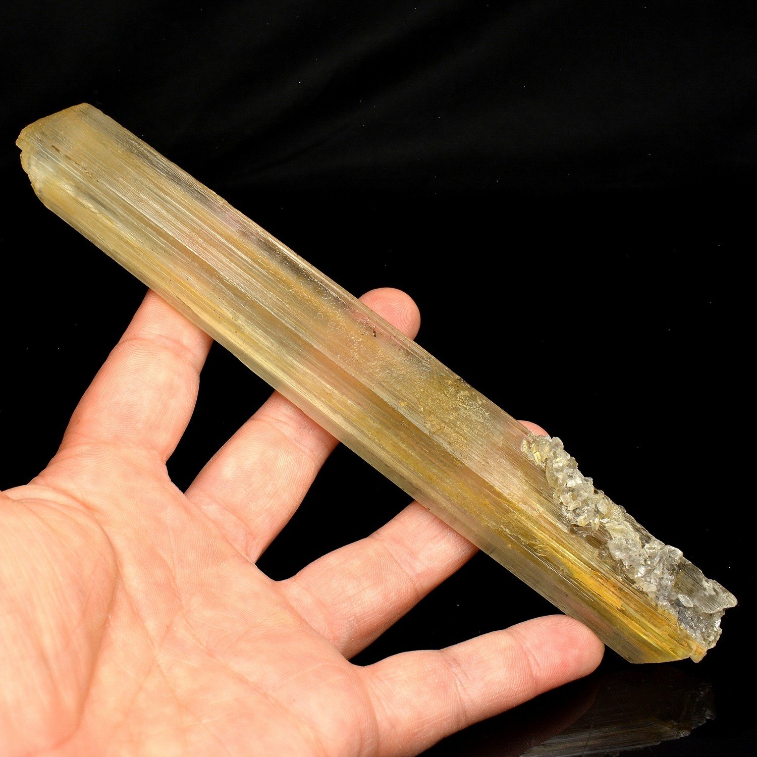 Gypsum - Pouillon, Landes, France Gypsum - Pouillon, Landes, France