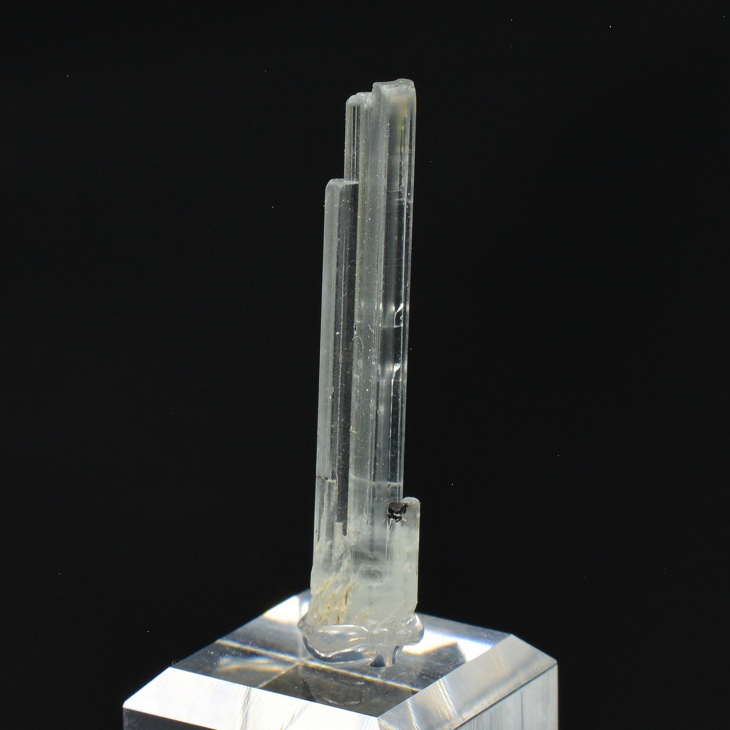 Aquamarine – Shigar Valley, Skardu, Gilgit-Baltistan, Pakistan Aquamarine – Shigar Valley, Skardu, Gilgit-Baltistan, Pakistan