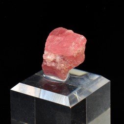 Rhodochrosite - Carrière de Poudrette, Mont Saint-Hilaire, Québec, Canada