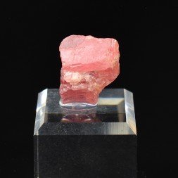 Rhodochrosite - Carrière de Poudrette, Mont Saint-Hilaire, Québec, Canada