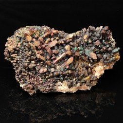 Goethite irisée (Turgite) sur quartz - Massif d'Itremo, Madagascar