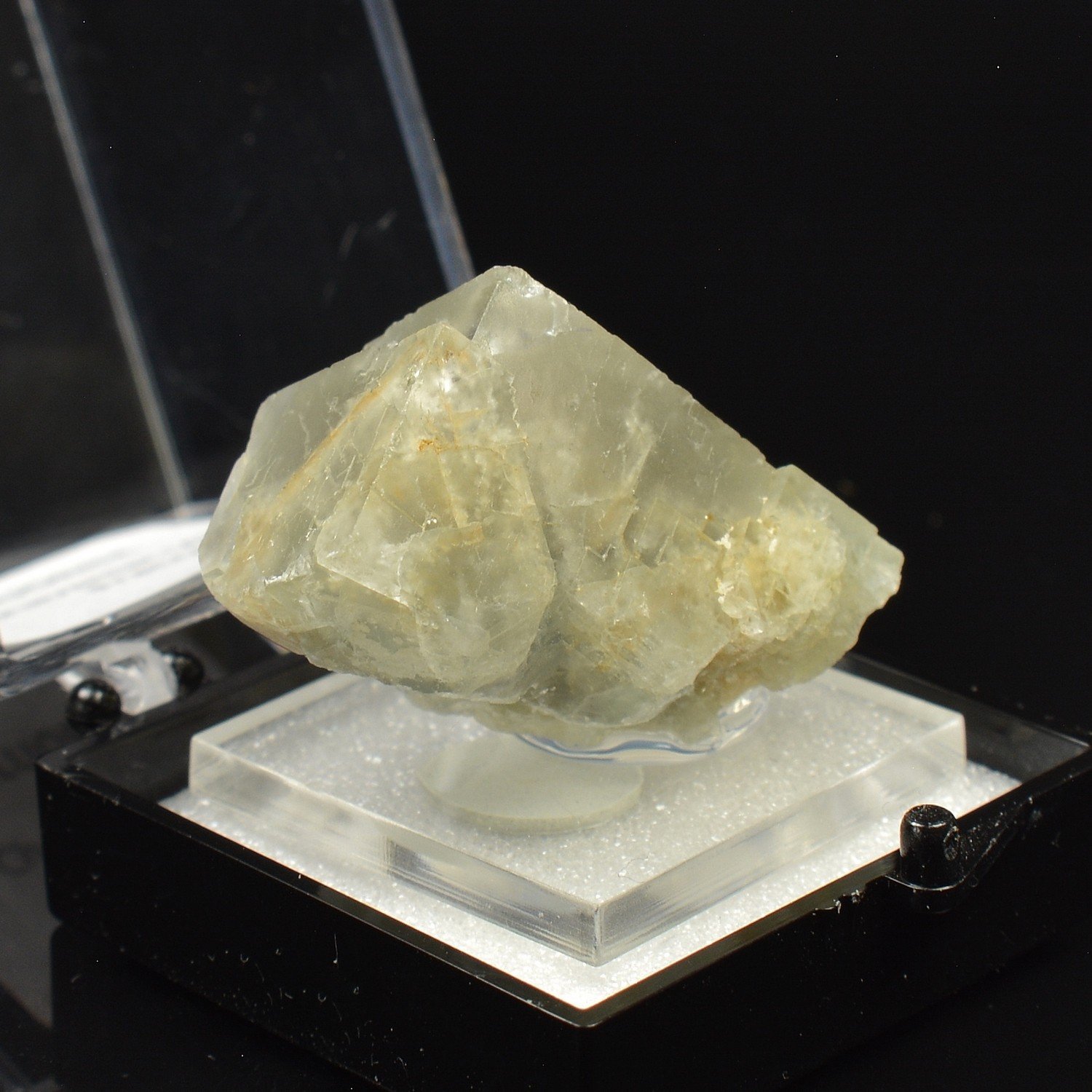 Fluorine – Chavaniac-Lafayette, Haute-Loire, France