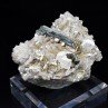 Hydroxylapatite, hornblende and albite – Snarum, Modum, Norway