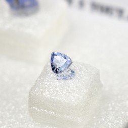 TANZANITE – DUO: natural crystal and cut gemstone