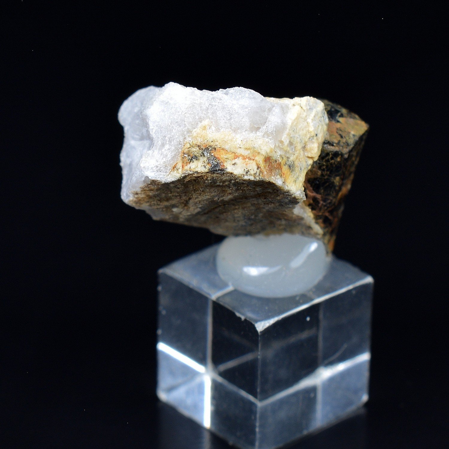 Tourmaline et quartz – Santec, Finistère, France