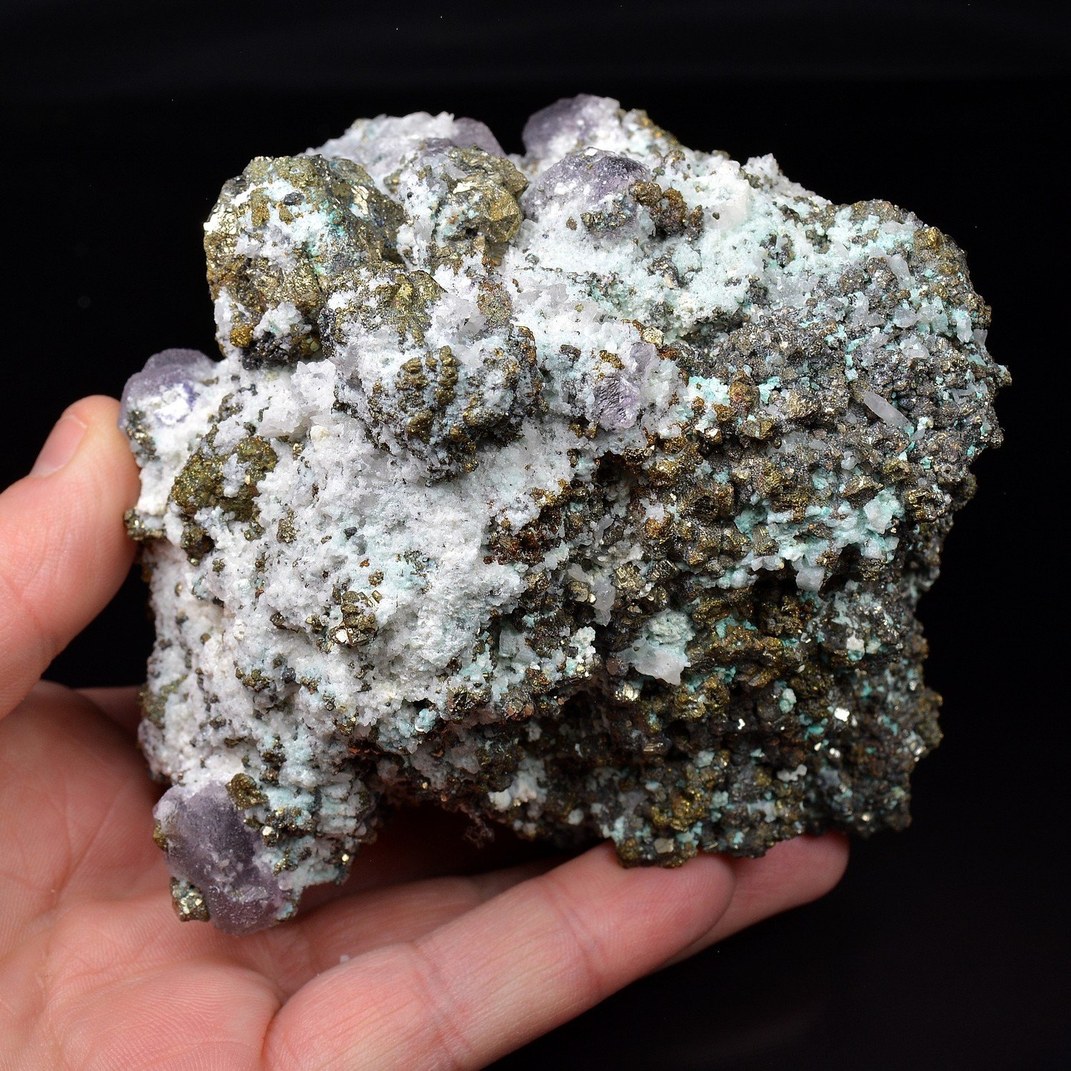 Fluorine et pyrite – Mine Huanzala, Ancash, Pérou
