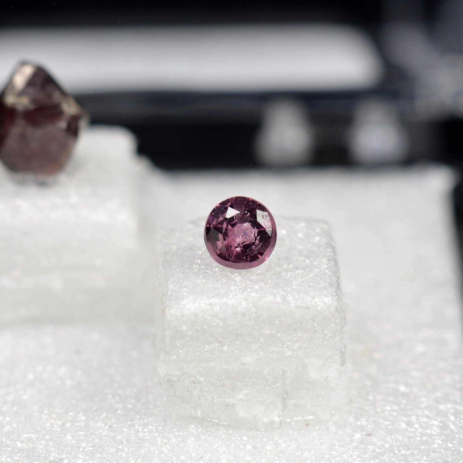 RED SPINEL – DUO natural crystal and cut gemstone