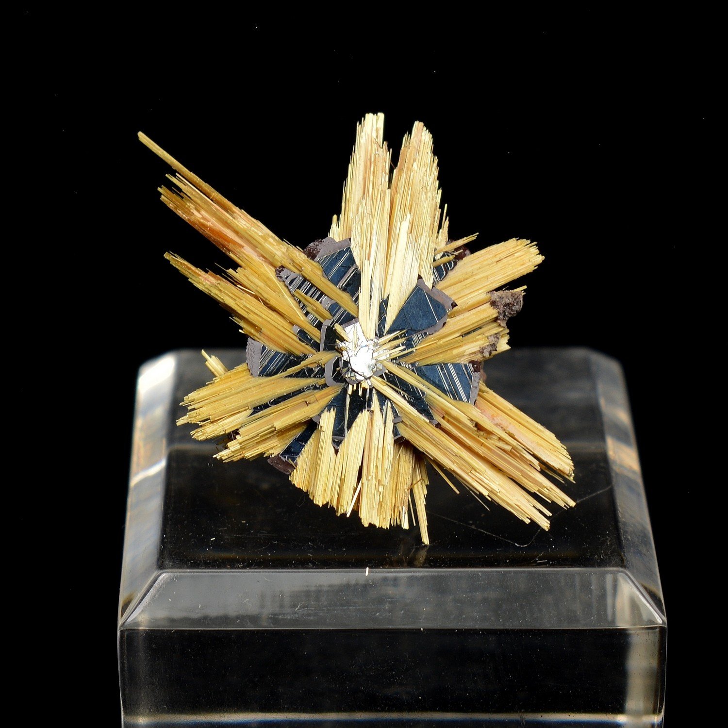Rutile et hématite - Novo Horizonte, Bahia, Brésil