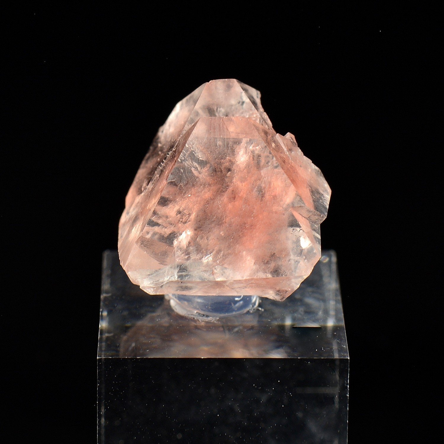 Fluorite rose - Aiguille du Moine, Haute-Savoie, France