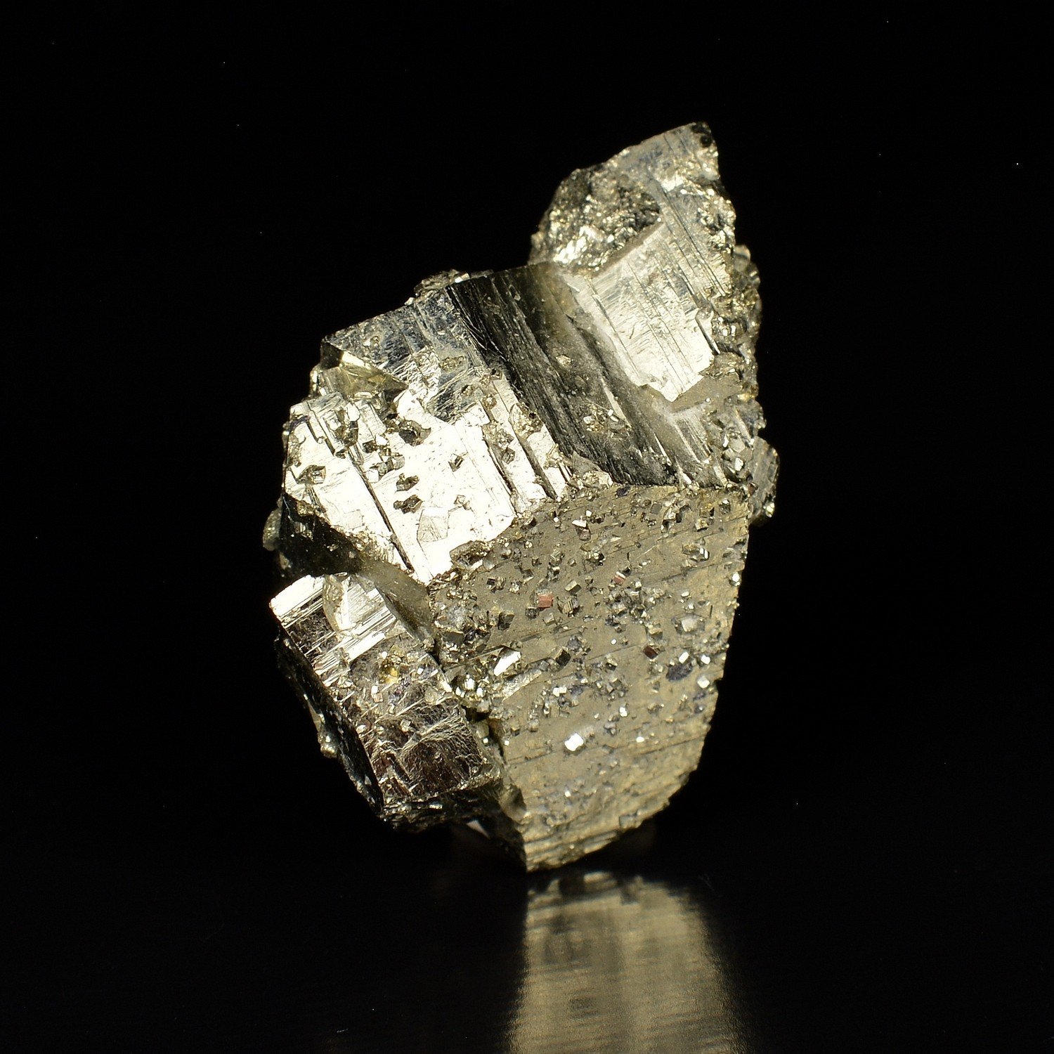 Pyrite rhomboédrique – Mine Borieva, Madan, Bulgarie