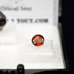 Garnet – DUO natural crystal and cut gemstone