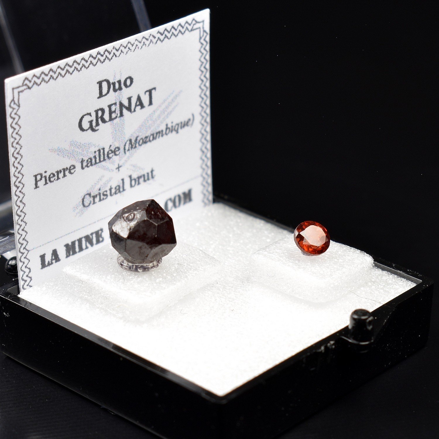 Grenat – DUO cristal naturel et gemme taillée Grenat – DUO cristal naturel et gemme taillée