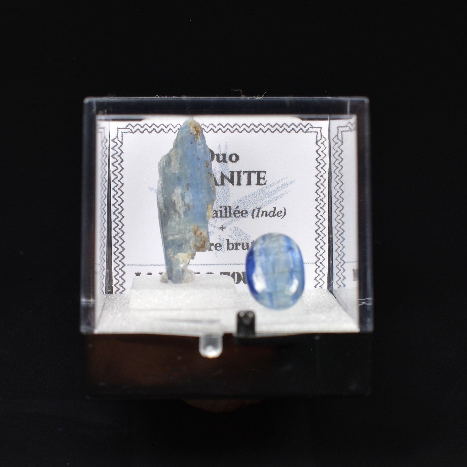 Cyanite bleue – DUO cristal naturel et cabochon Cyanite bleue – DUO cristal naturel et cabochon