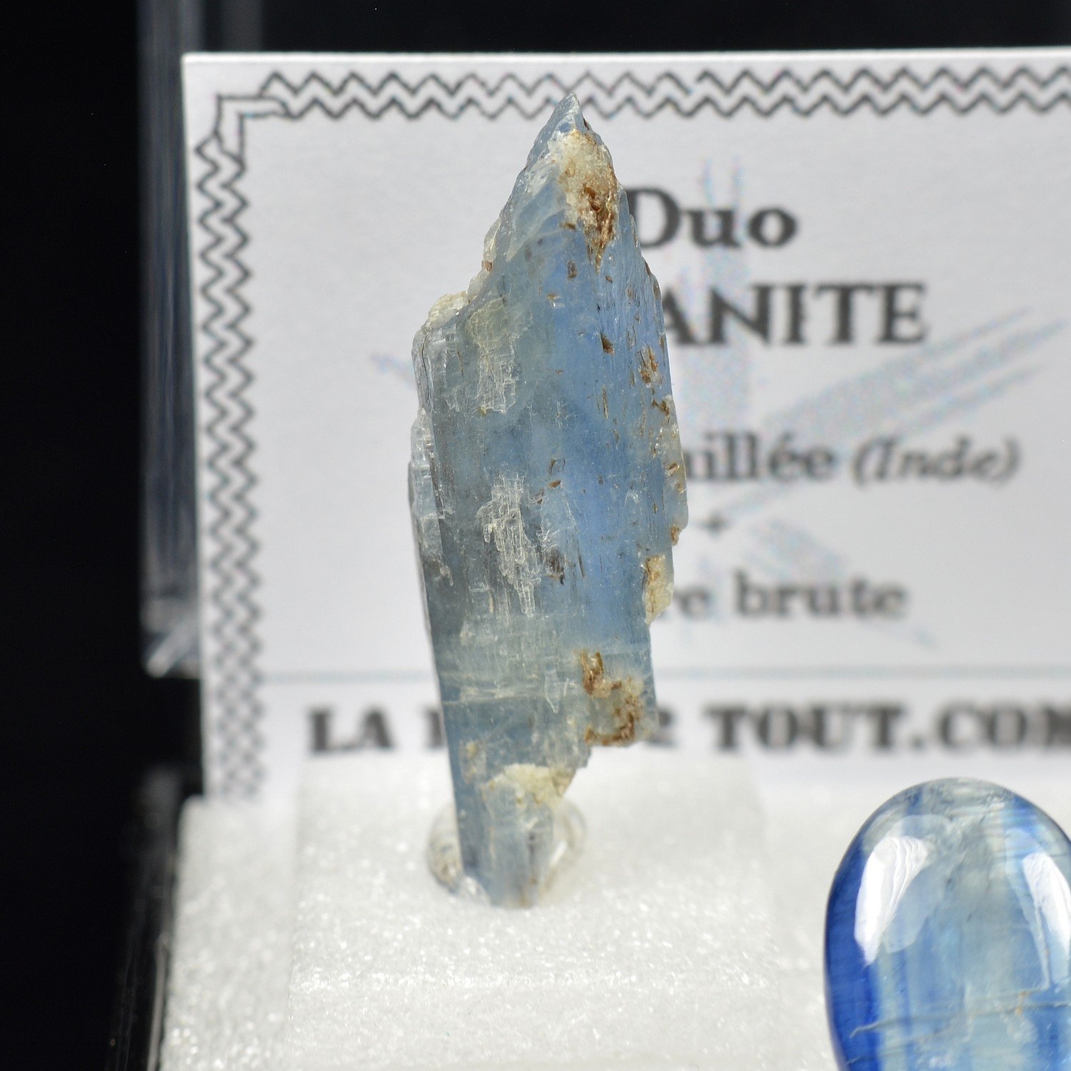 Cyanite bleue – DUO cristal naturel et cabochon Cyanite bleue – DUO cristal naturel et cabochon