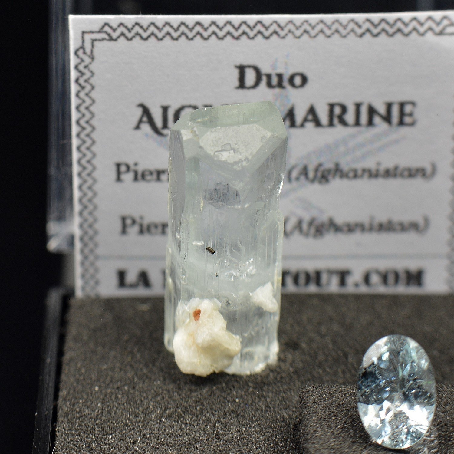 Aigue-marine – DUO cristal naturel et pierre taillée Aigue-marine – DUO cristal naturel et pierre taillée