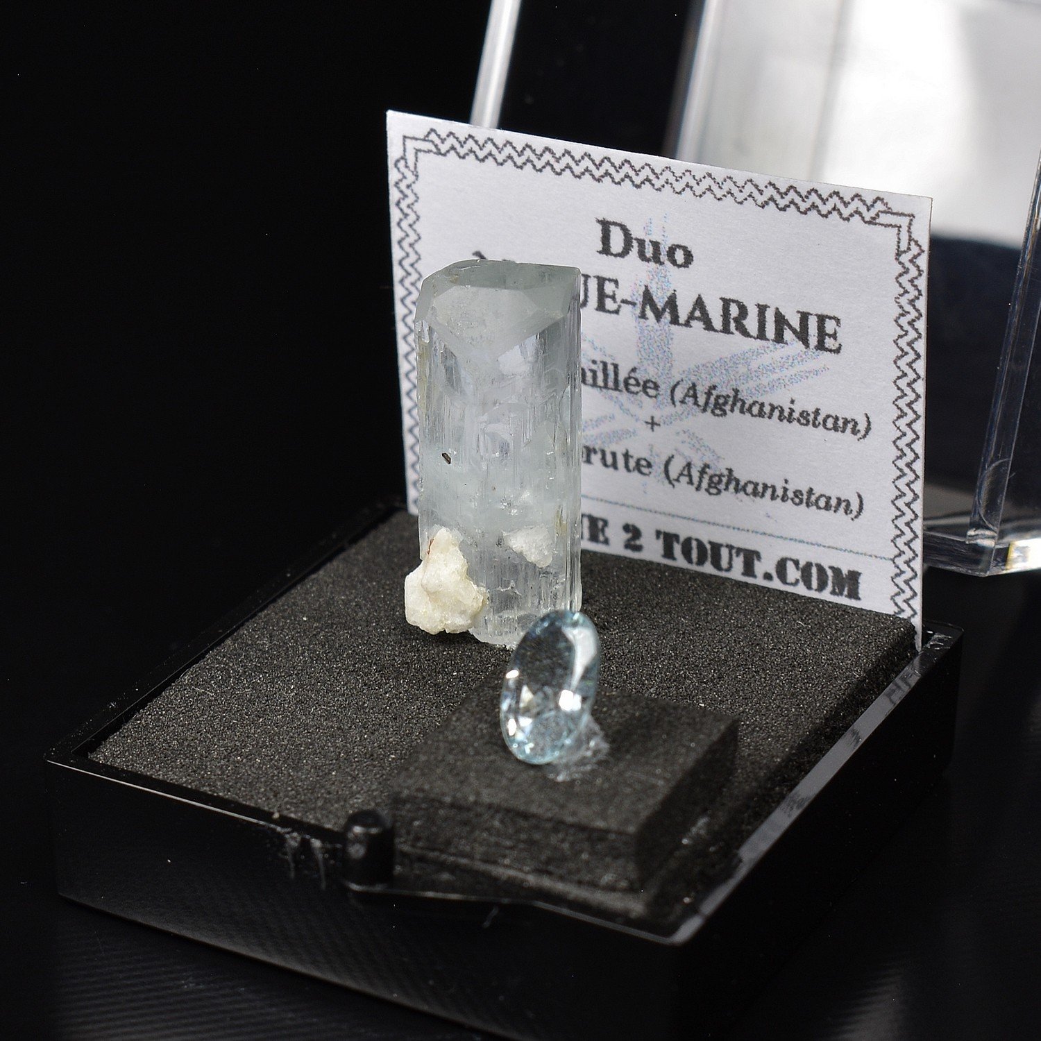 Aquamarine – DUO natural crystal and cut gemstone