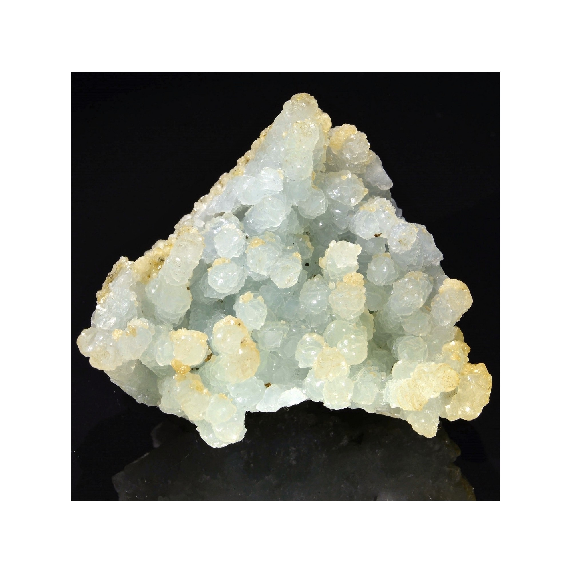 Prehnite psm laumontite - Carrière Malad, district de Mumbai, Maharashtra, Inde.