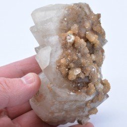 Quartz et périmorphose de calcite - Ploemeur, Morbihan, France