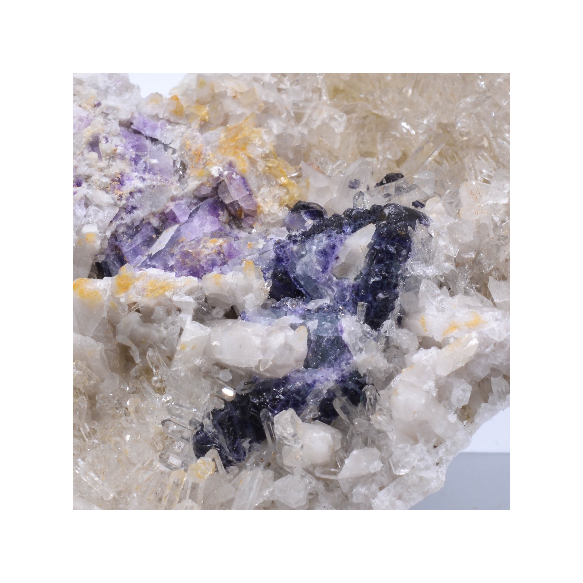 Fluorite and quartz - Grand-Champ, Morbihan, France