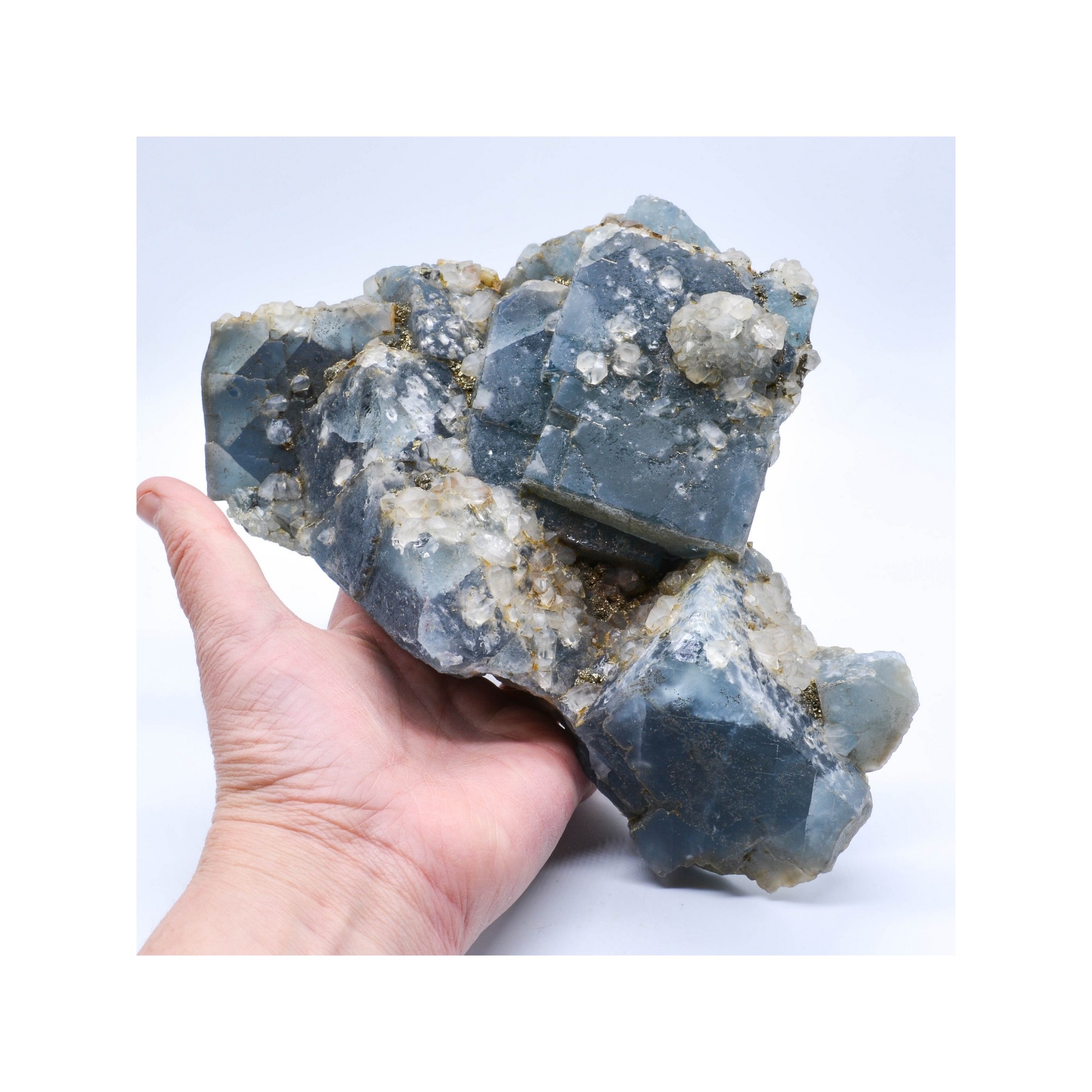 Blue fluorite - Chavaniac-Lafayette, Haute-Loire, France