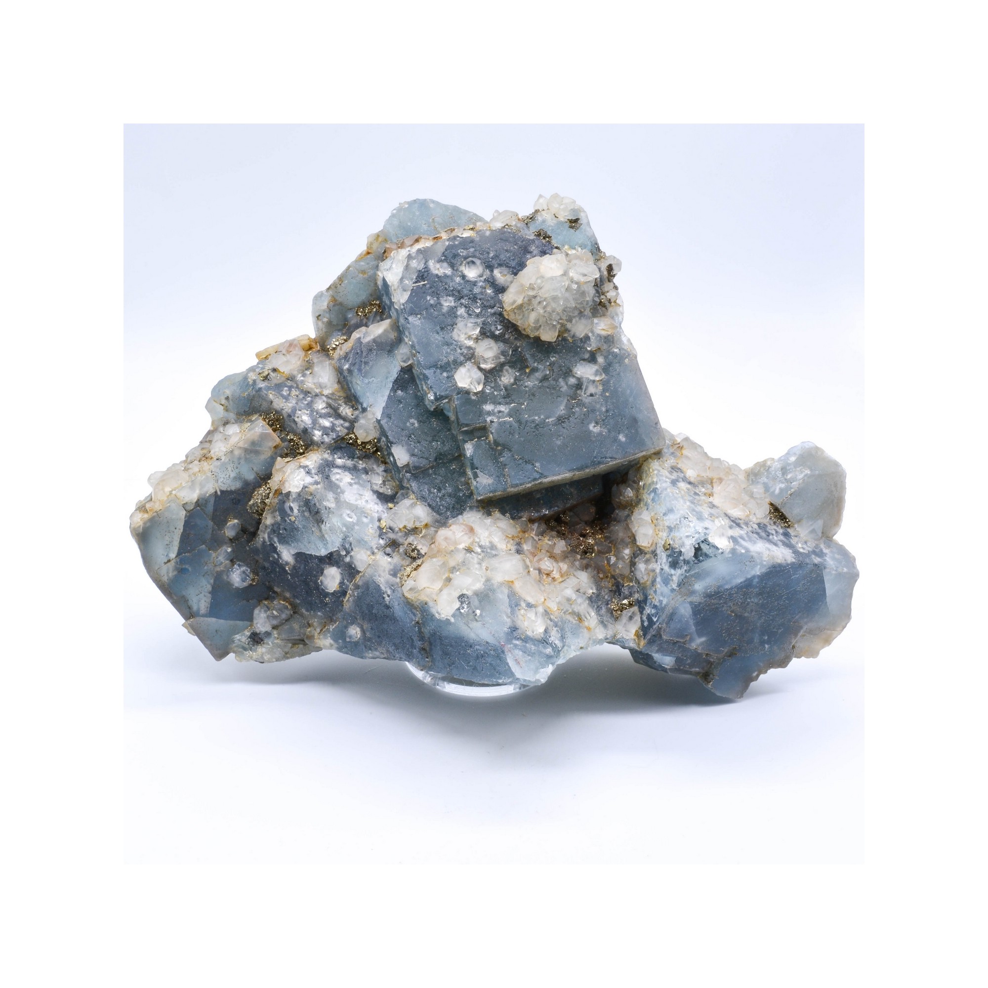 Blue fluorite - Chavaniac-Lafayette, Haute-Loire, France