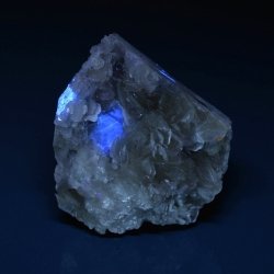 Scheelite and muscovite - Xuebaoding Mts, Pingwu, Sichuan Prov., China