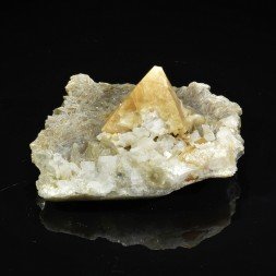 Scheelite and calcite on muscovite - Xuebaoding Mts, Pingwu, Sichuan Prov., China