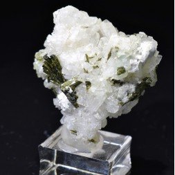 Epidote and quartz, Le Pelvat, Hautes-Alpes, France.