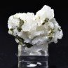 Epidote et quartz, Le Pelvat, Hautes-Alpes, France.