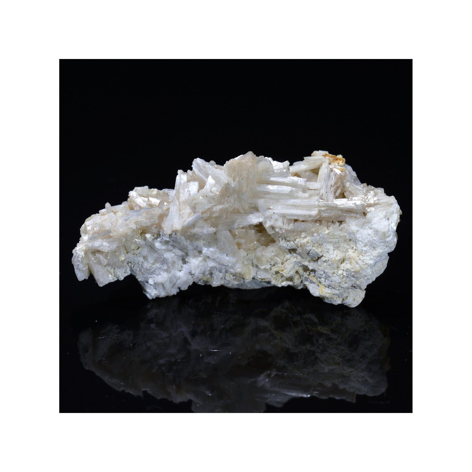 Cérusite - Mine de Lescure, Mayres, Ardèche, France