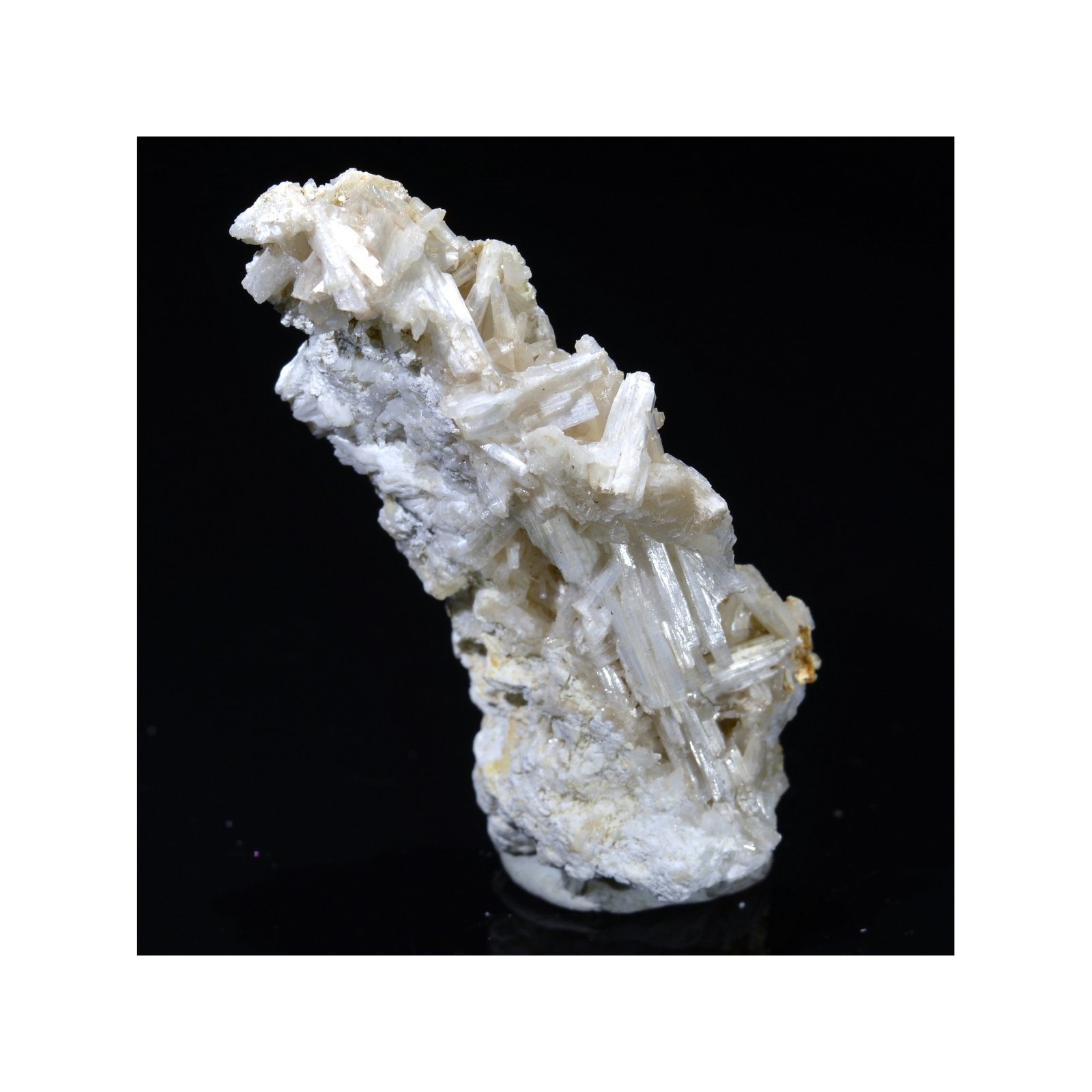 Cérusite - Mine de Lescure, Mayres, Ardèche, France