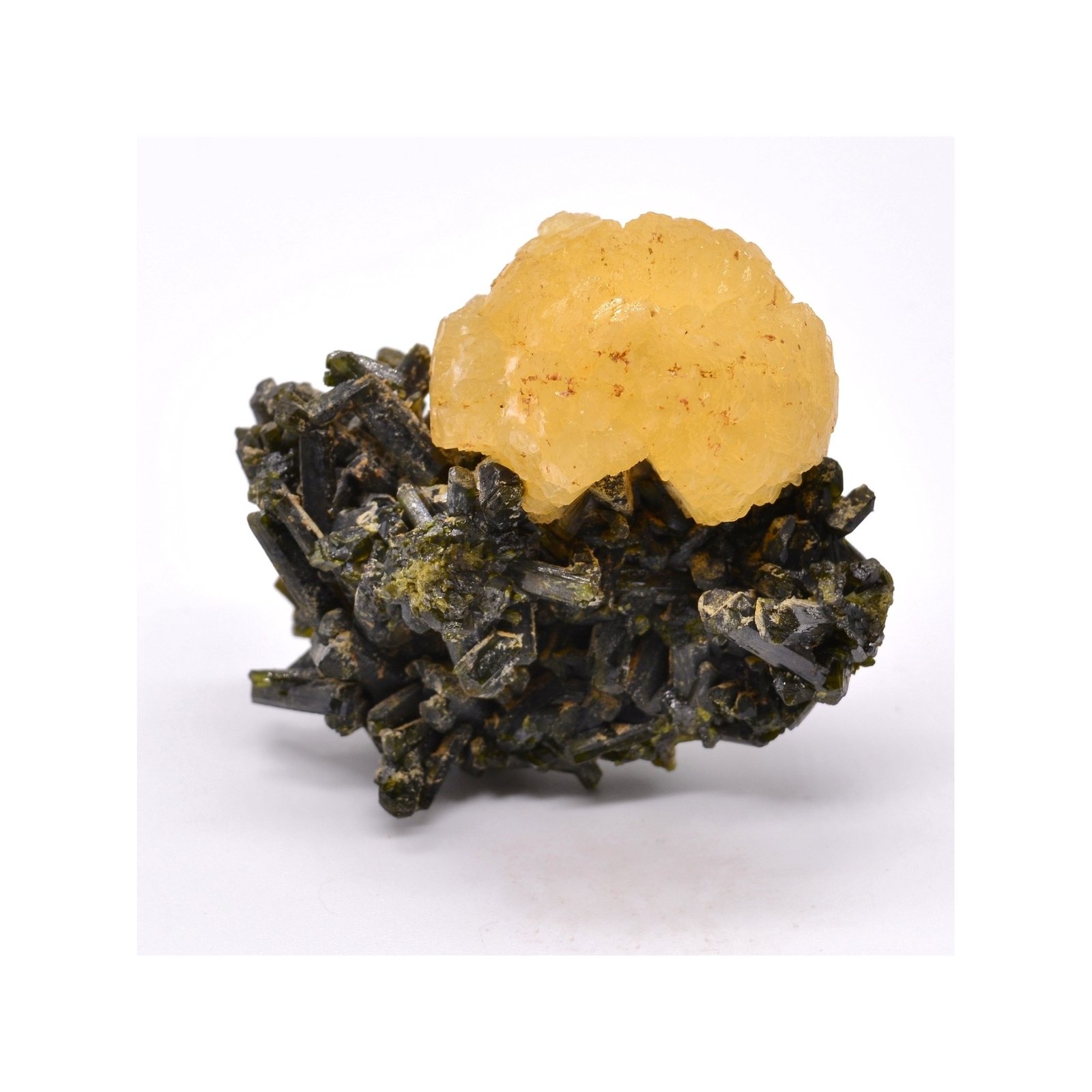 Stellerite et épidote - Diaboukara, Région de Kayes, Mali